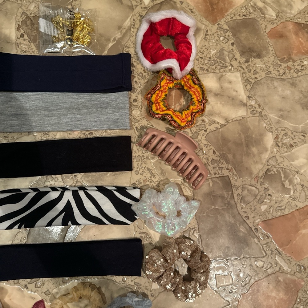 Hair Accessory Bundle - Picture 4 of 6